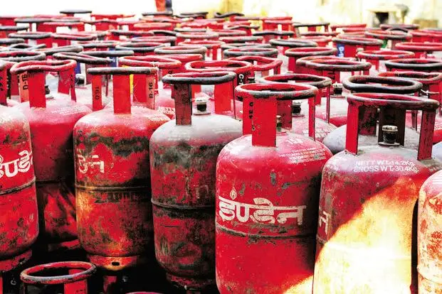 उत्तराखंड में वाणिज्यिक LPG का जिला‑वार आवंटन: सरकार ने आपूर्ति को व्यवस्थित करने के लिए नया SOP लागू किया
