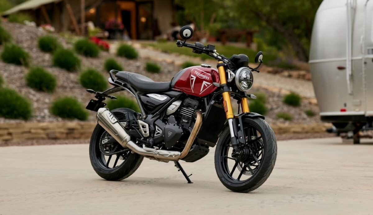 Triumph ने भारत में लॉन्च की नई 350cc रेंज — Royal Enfield को टक्कर देने के लिए तैयार