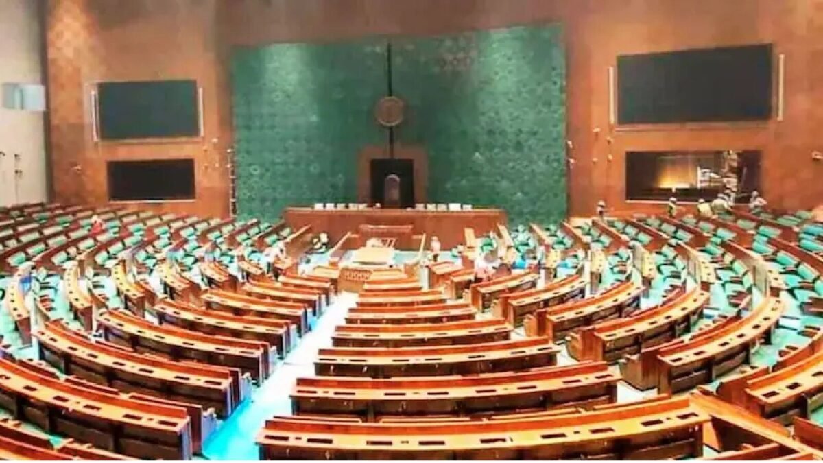 लोकसभा में महिला आरक्षण और परिसीमन बिल पेश, पीएम मोदी ने कहा— विरोध करने वालों को चुकानी पड़ेगी राजनीतिक कीमत