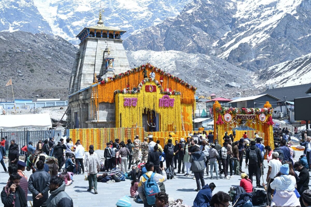 चारधाम यात्रा 2026 ने पकड़ी रफ्तार, 2.97 लाख से ज्यादा श्रद्धालु कर चुके दर्शन