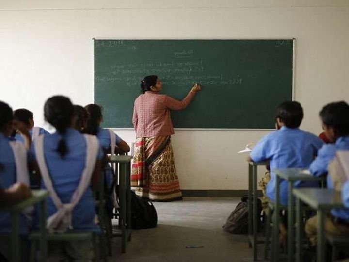 देहरादून से बड़ी खबर: फर्जी जाति प्रमाणपत्र के सहारे पाई सरकारी नौकरी, शिक्षिका पर दर्ज हुआ मुकदमा, सेवा समाप्त