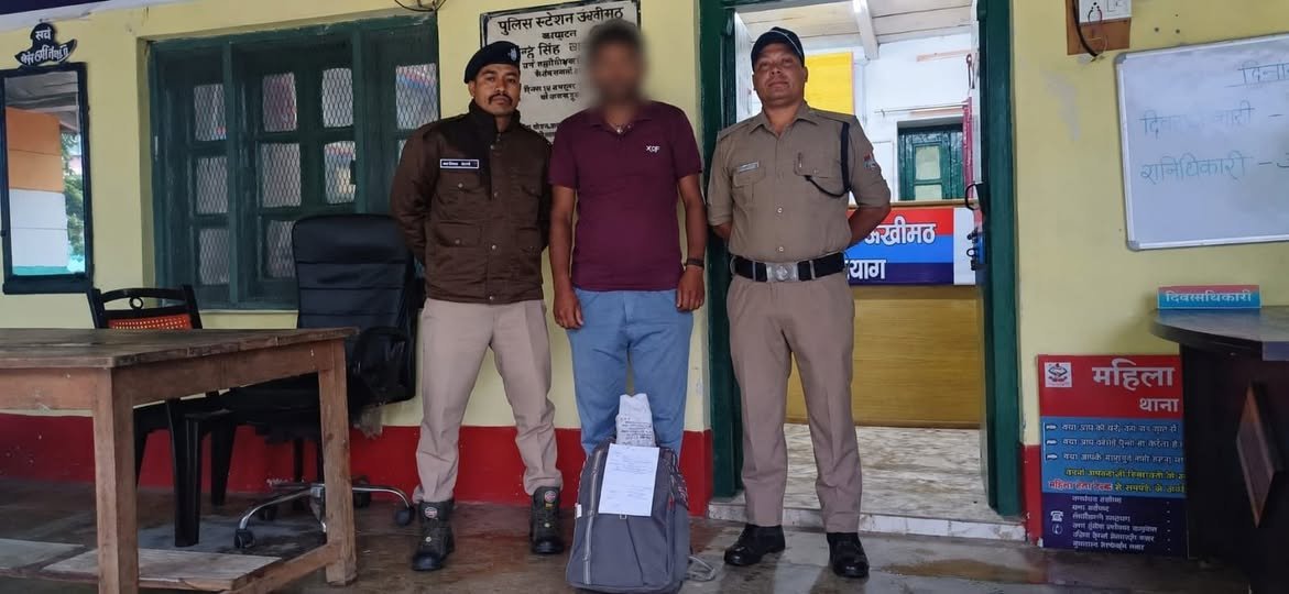 रुद्रप्रयाग में अवैध शराब तस्करी पर पुलिस का प्रहार, 28 हाफ शराब के साथ आरोपी गिरफ्तार