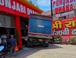 हरिद्वार के शांतिकुंज गेट नंबर 3 के पास भीषण सड़क हादसा, बस-डंपर की टक्कर में 1 श्रद्धालु की मौत, 37 घायल
