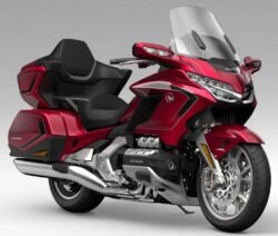 Honda Gold Wingलग्जरी टूरिंग क्रूजर शुरुआती कीमत: ₹44.30 लाख (एक्स-शोरूम)