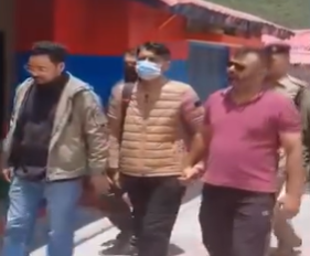 बद्रीनाथ धाम चढ़ावा घोटाला: SIT की बड़ी कार्रवाई, निलंबित कर्मचारी प्रमोद नौटियाल गिरफ्तार, 14 दिन की न्यायिक हिरासत