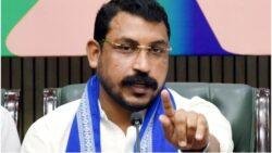 चंद्रशेखर आजाद के खिलाफ गैर-जमानती वारंट, संपत्ति कुर्क करने का आदेश
